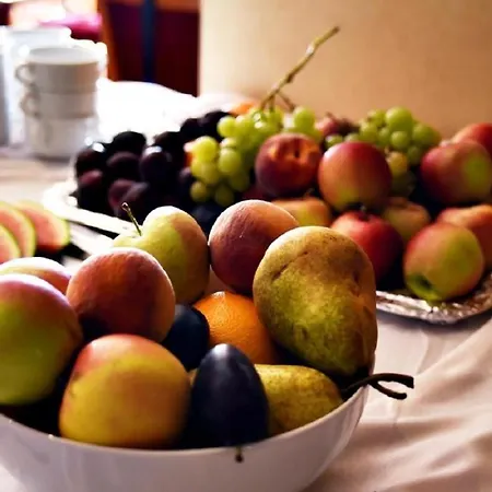 Alibi - Sympozjum アパートホテル